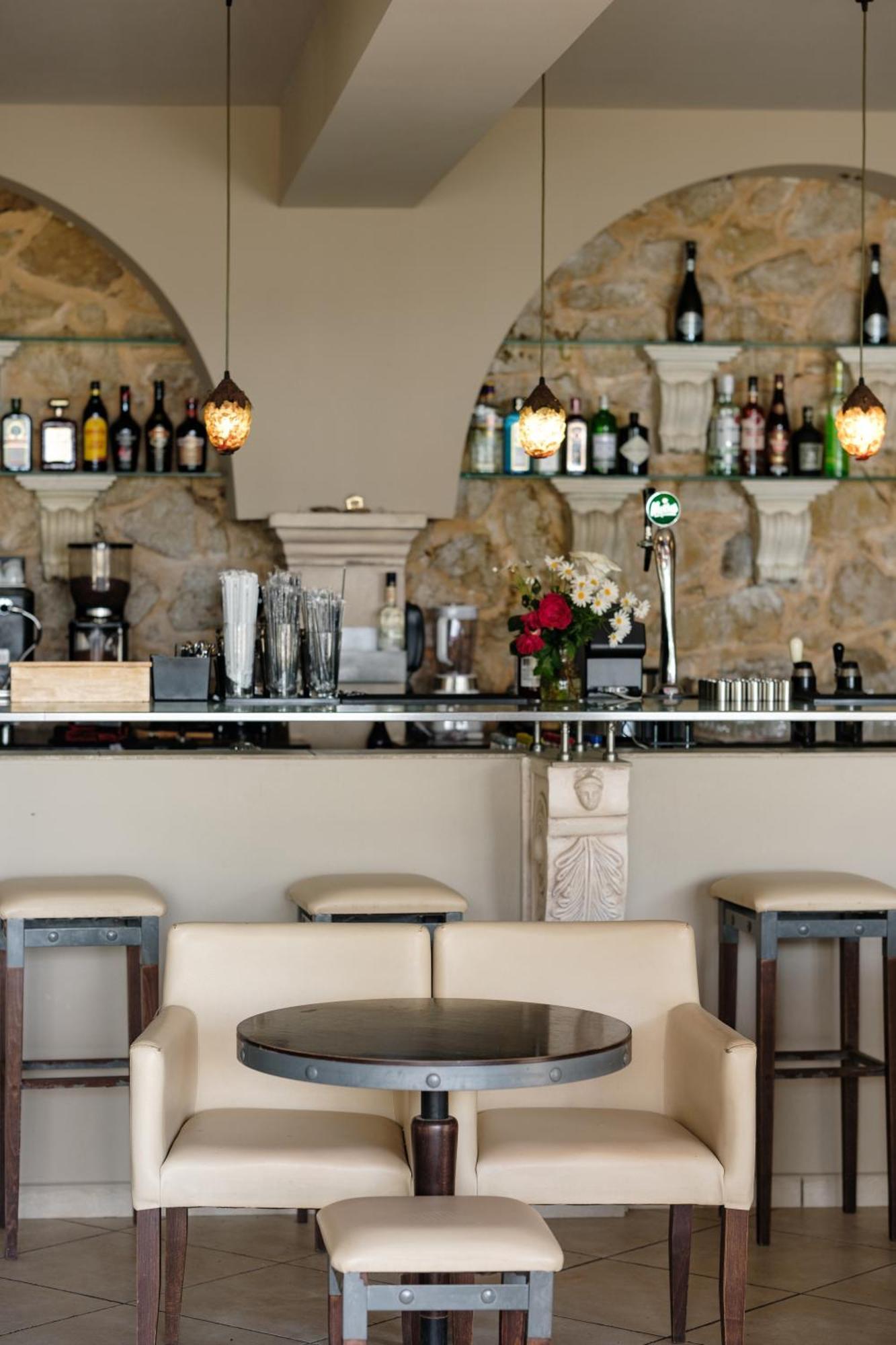 Hotel Apollon Corfu 2*